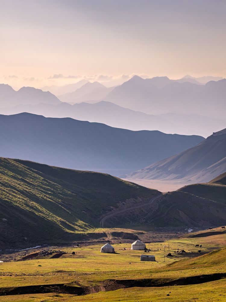 Paysage de montagne voyage au Kirghizistan - &copy; Nicolas Fragiacomo