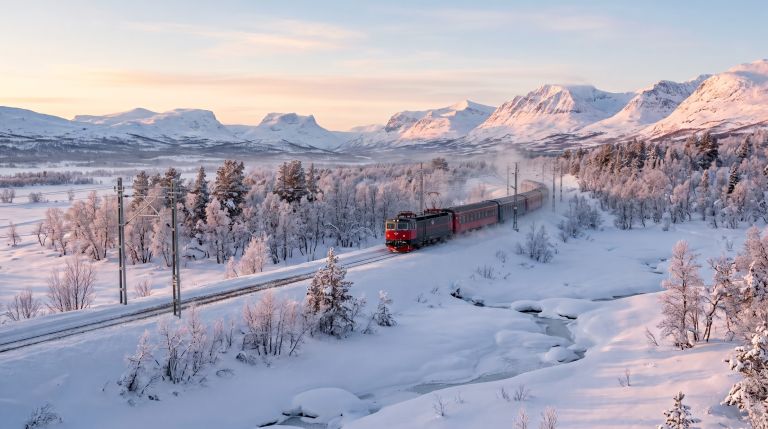 Norvège - Suède - Laponie - Aurores boréales en Laponie : de Kiruna aux Lofoten en train