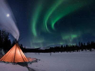 © voyage-nature-tipi-laponie-finlande-sebastien-le-gourrierec (3) - Finlande - Un chalet sous les aurores boréales Finlande - Un chalet sous les aurores boréales
